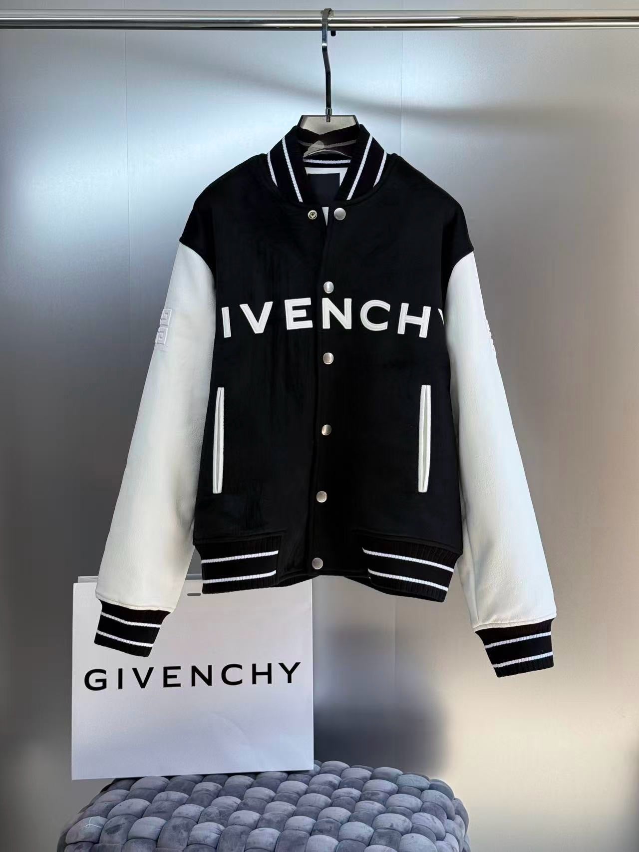 Veste Givenchy Veste bomber à logo Embossé
