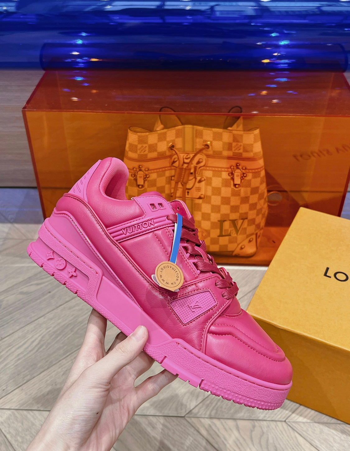 Lv trainers rose facture