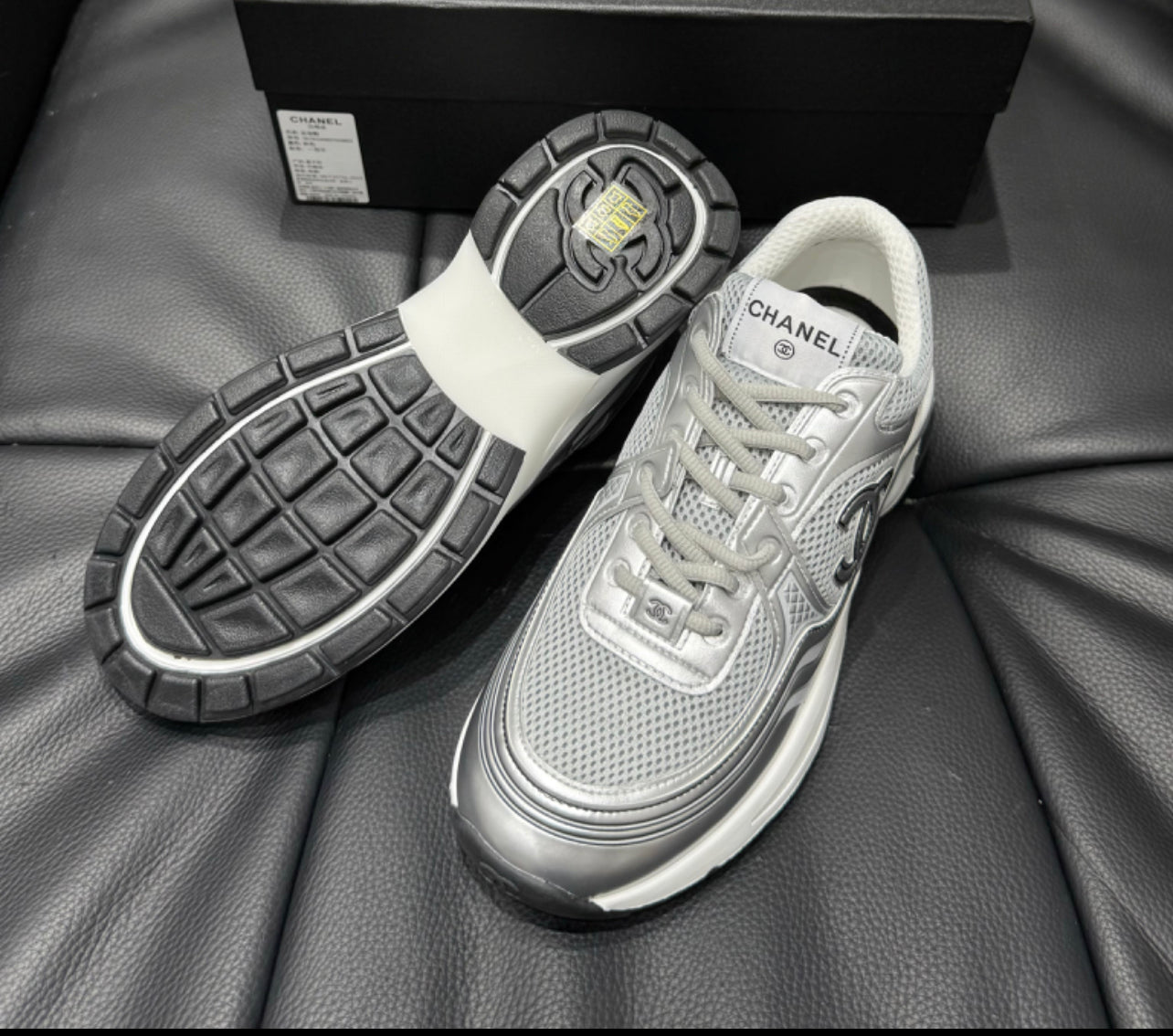 Sneakers Chanl ( EXCLU ) packaging complet facture