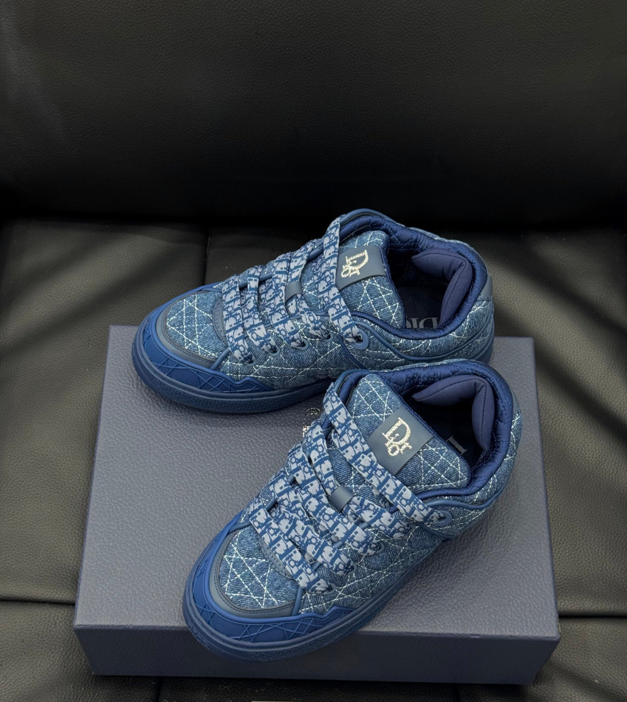 Sneakers B9 CD 10/10
