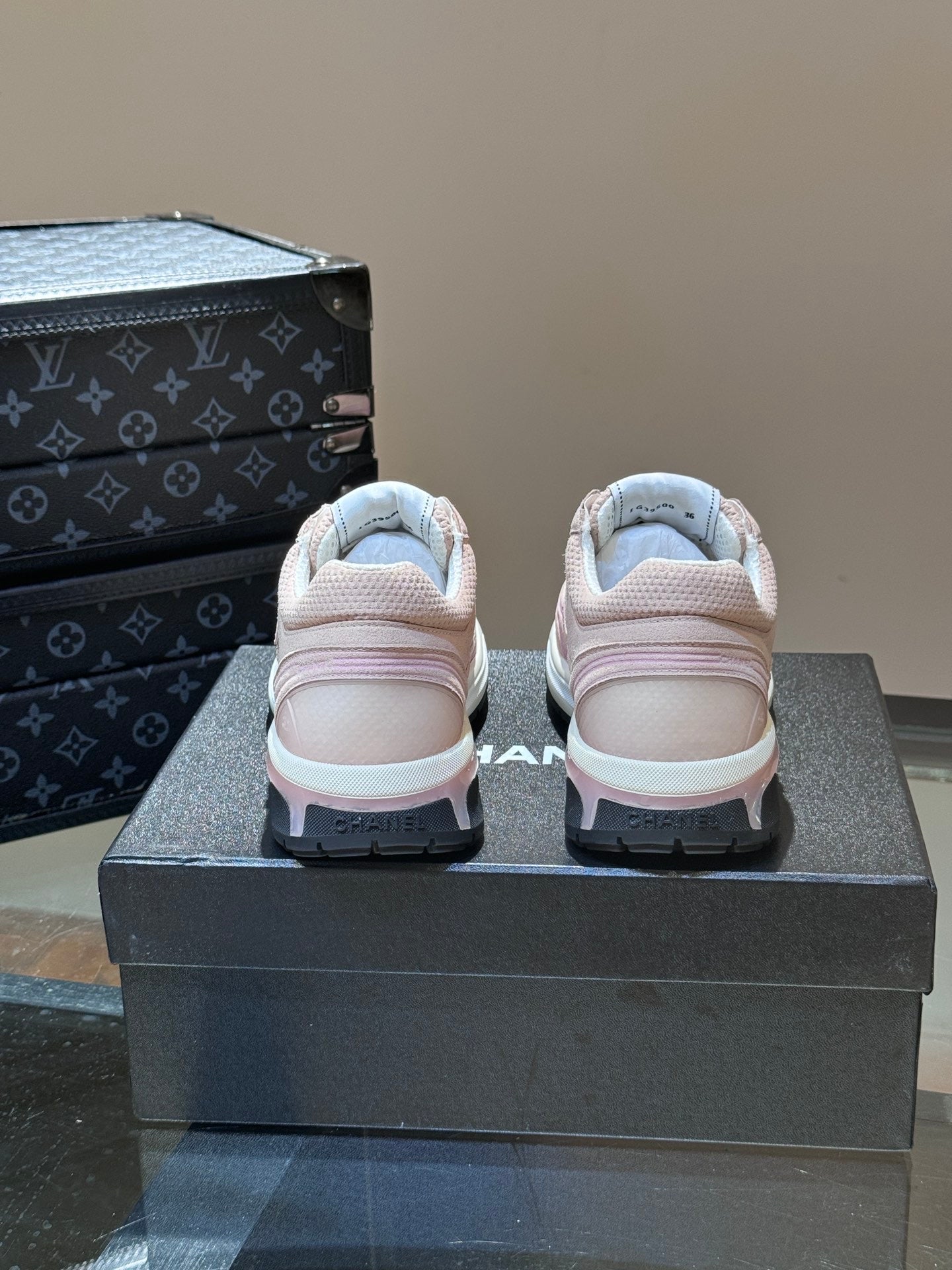 Sneakers Chanl ( EXCLU ) packaging complet facture