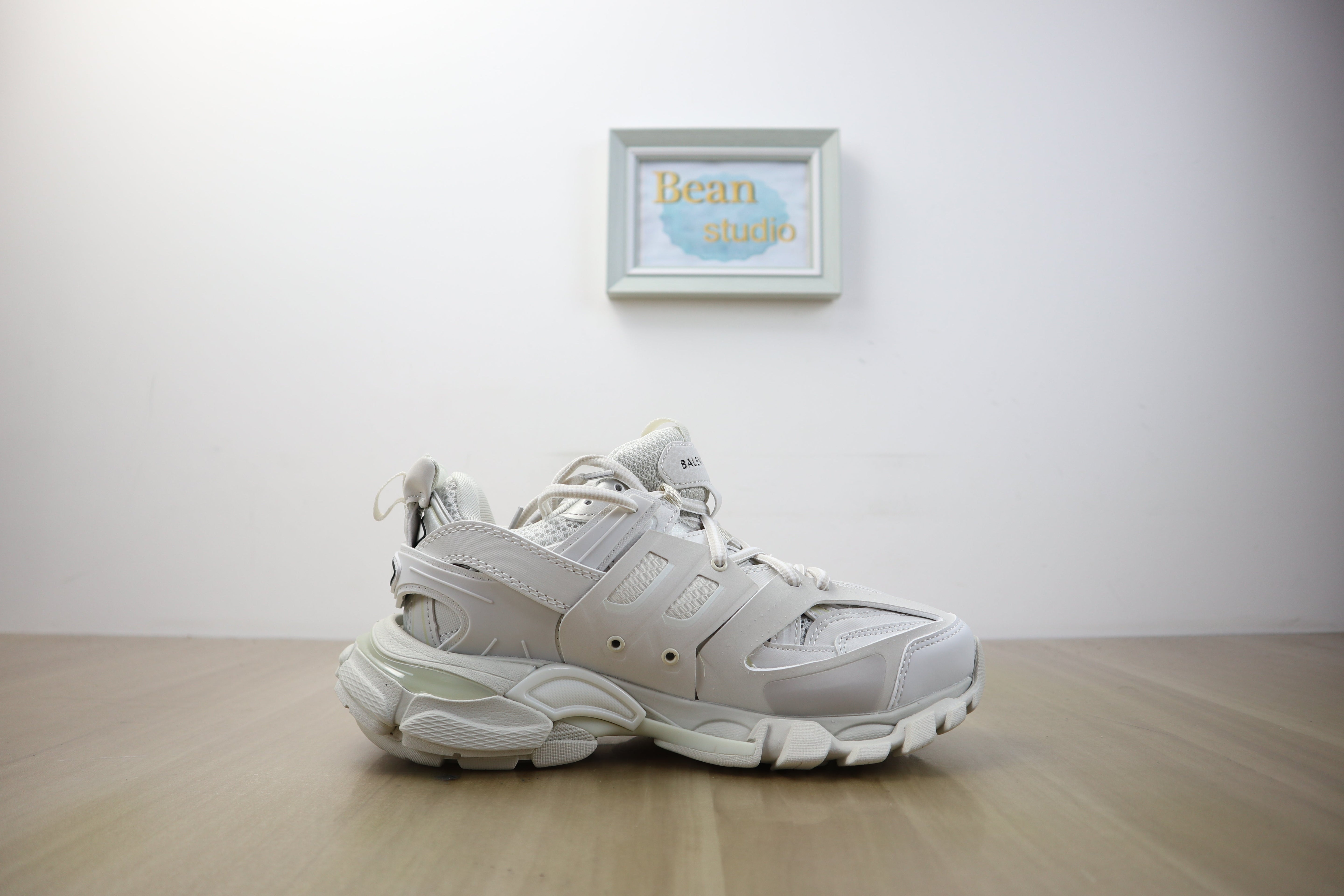 Blncg track white invoice