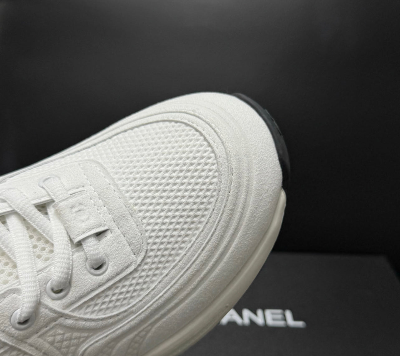 Sneakers Chanl ( EXCLU ) packaging complet facture