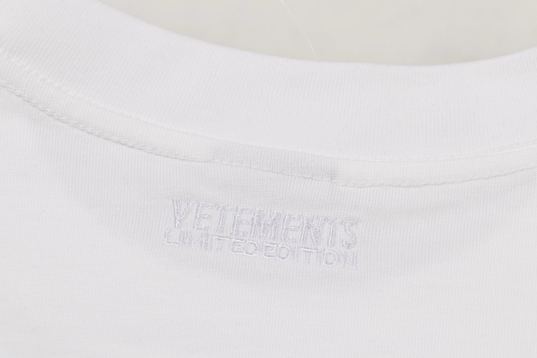 Vetements Logo Print T-Shirt