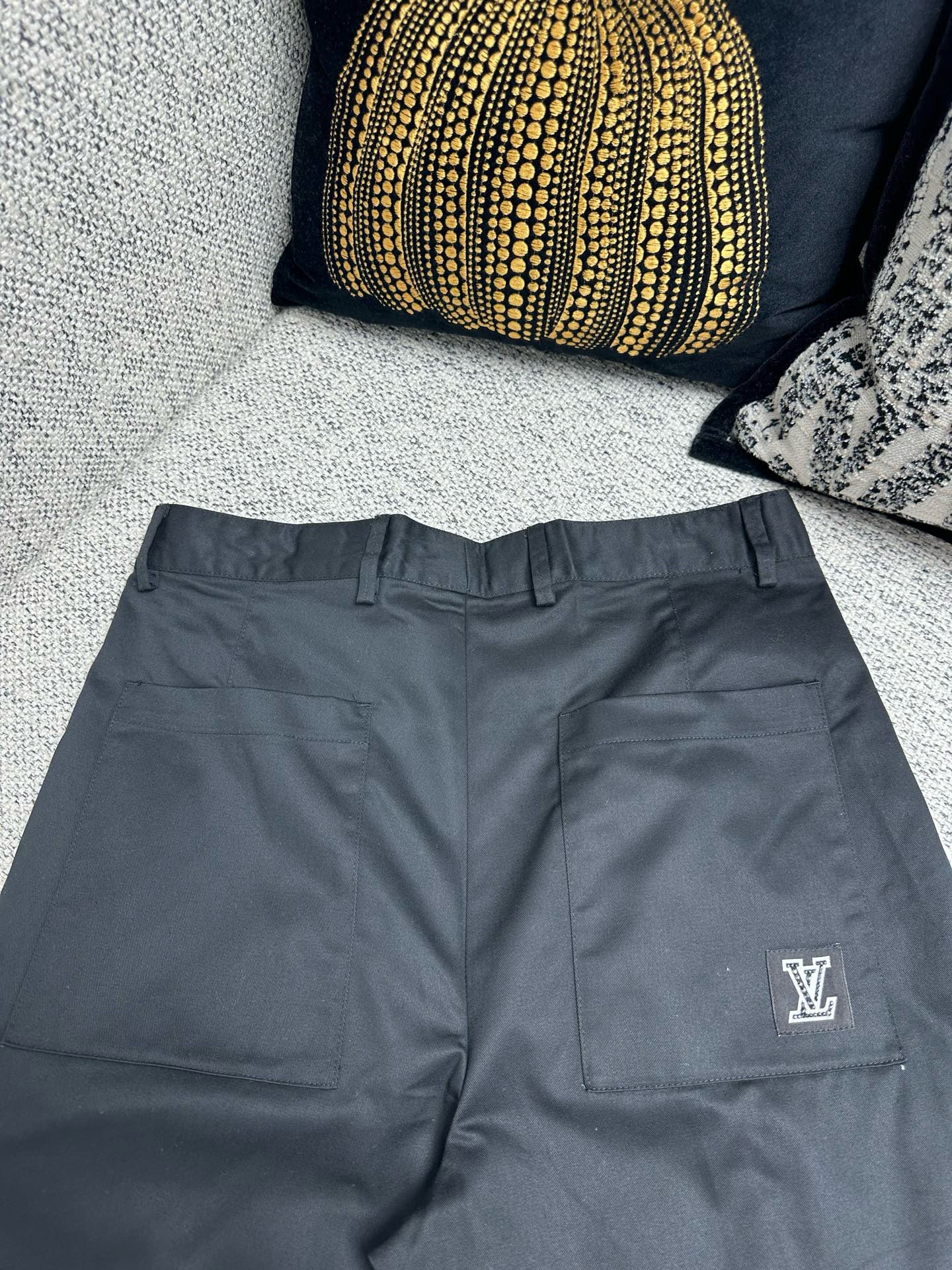 Chino Lv noir 10/10
