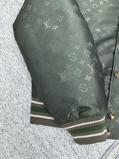 Bomber Monogram lv Kaki 10/10