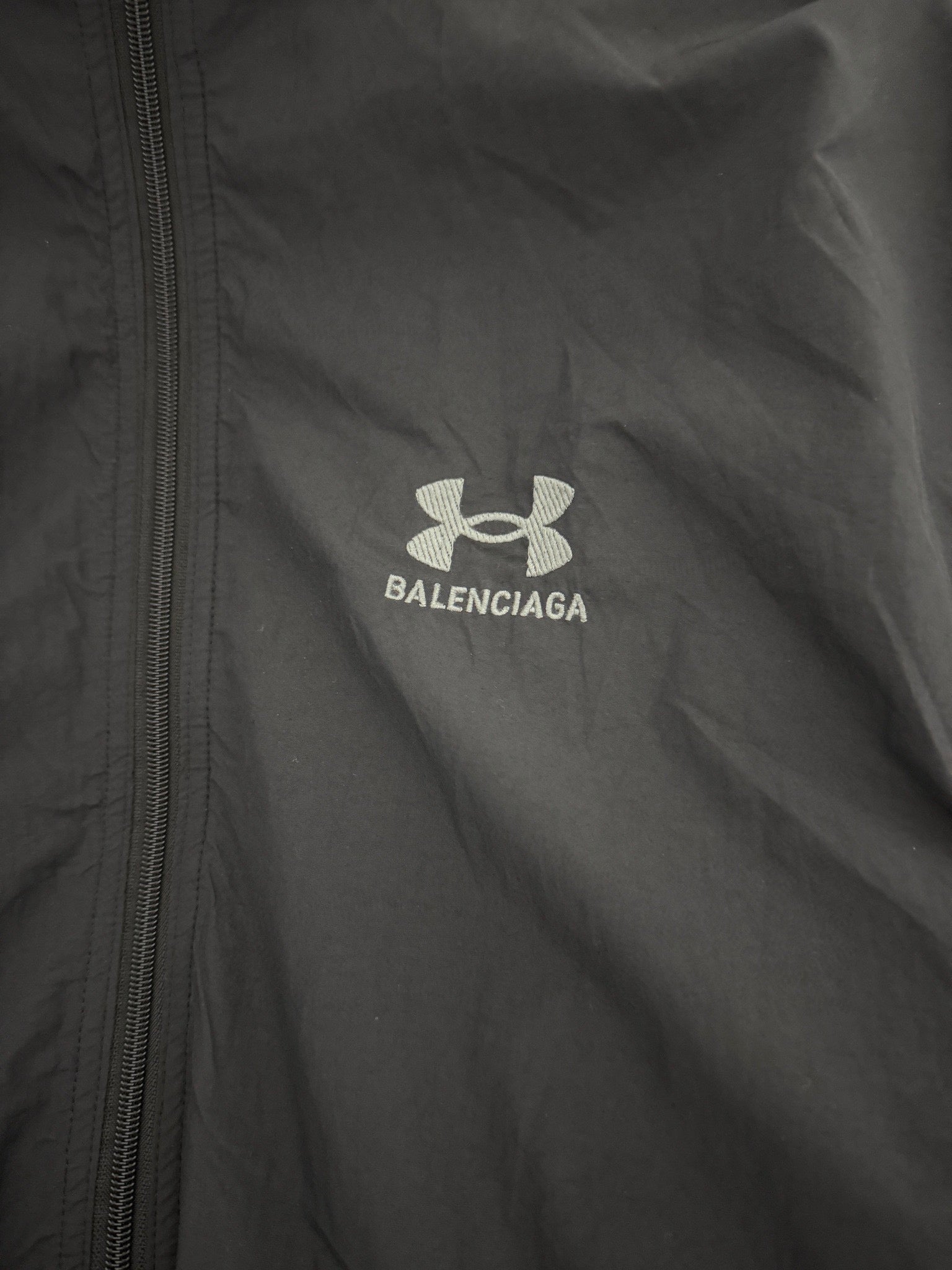 VESTE TRACKSUIT RÉVERSIBLE UNDER x BLNCG POUR HOMME EN NOIR