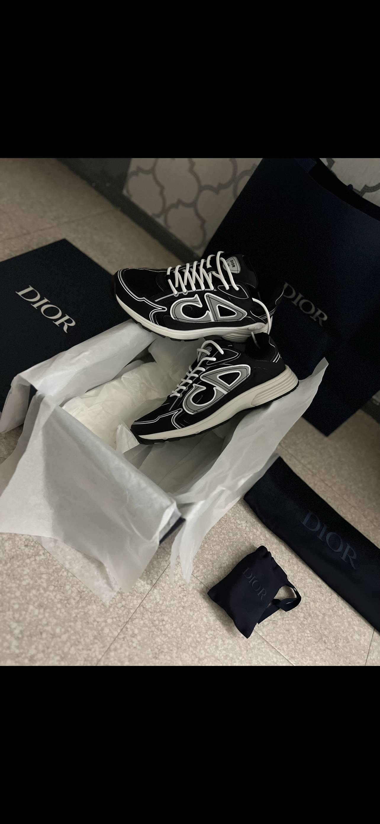SNEAKERS B30 V2 VERY SMOOTH VERSION BLACK GRAY REFLECTIVE REACTION CORRECT INVOICE COMPLETE PACKAGING