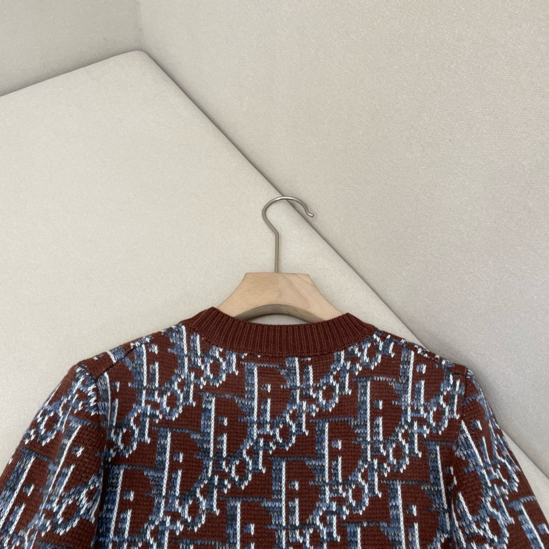 Oblique cd sweater