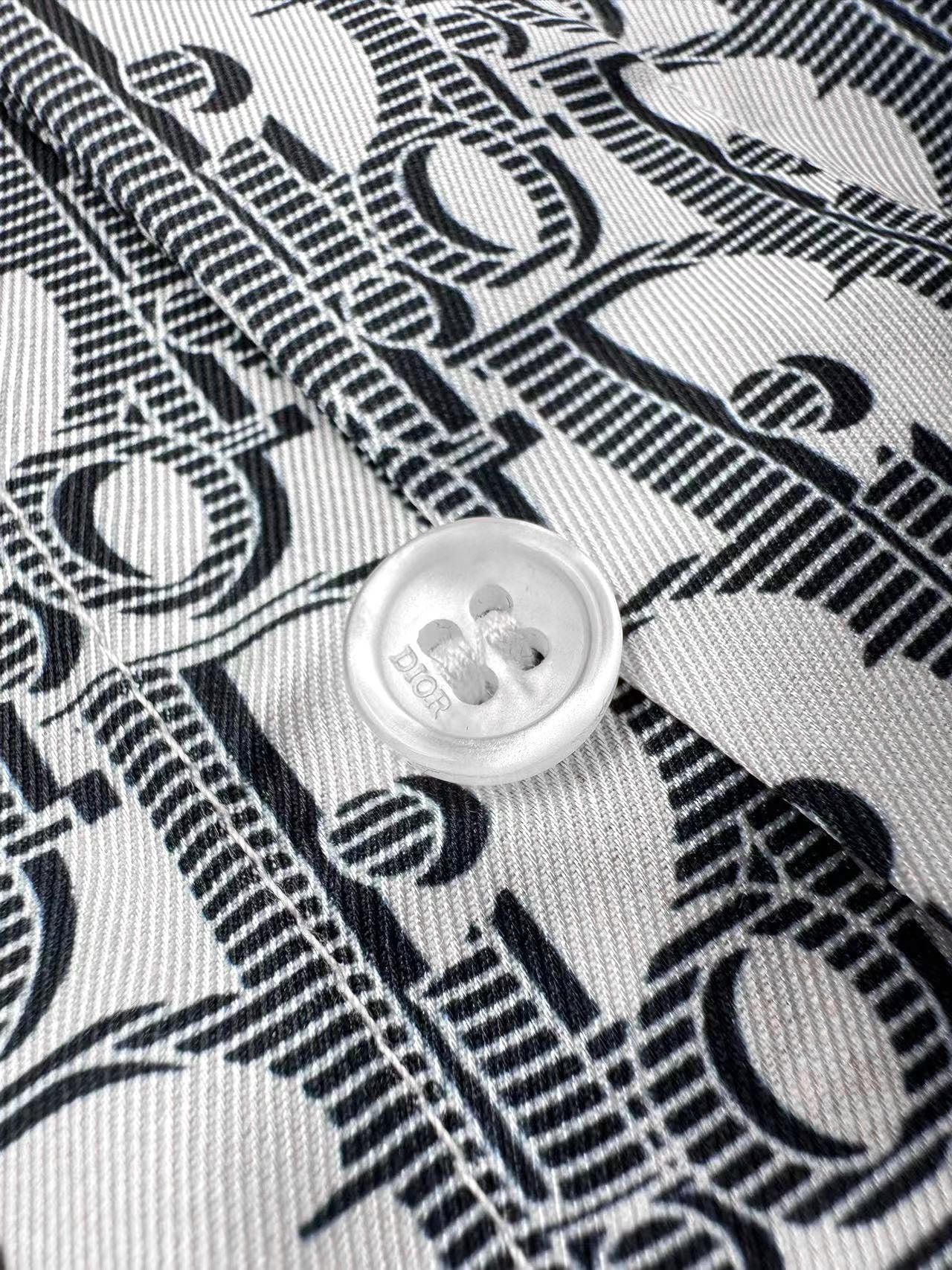 Chemise CD Oblique Sergé de soie blanche et bleue