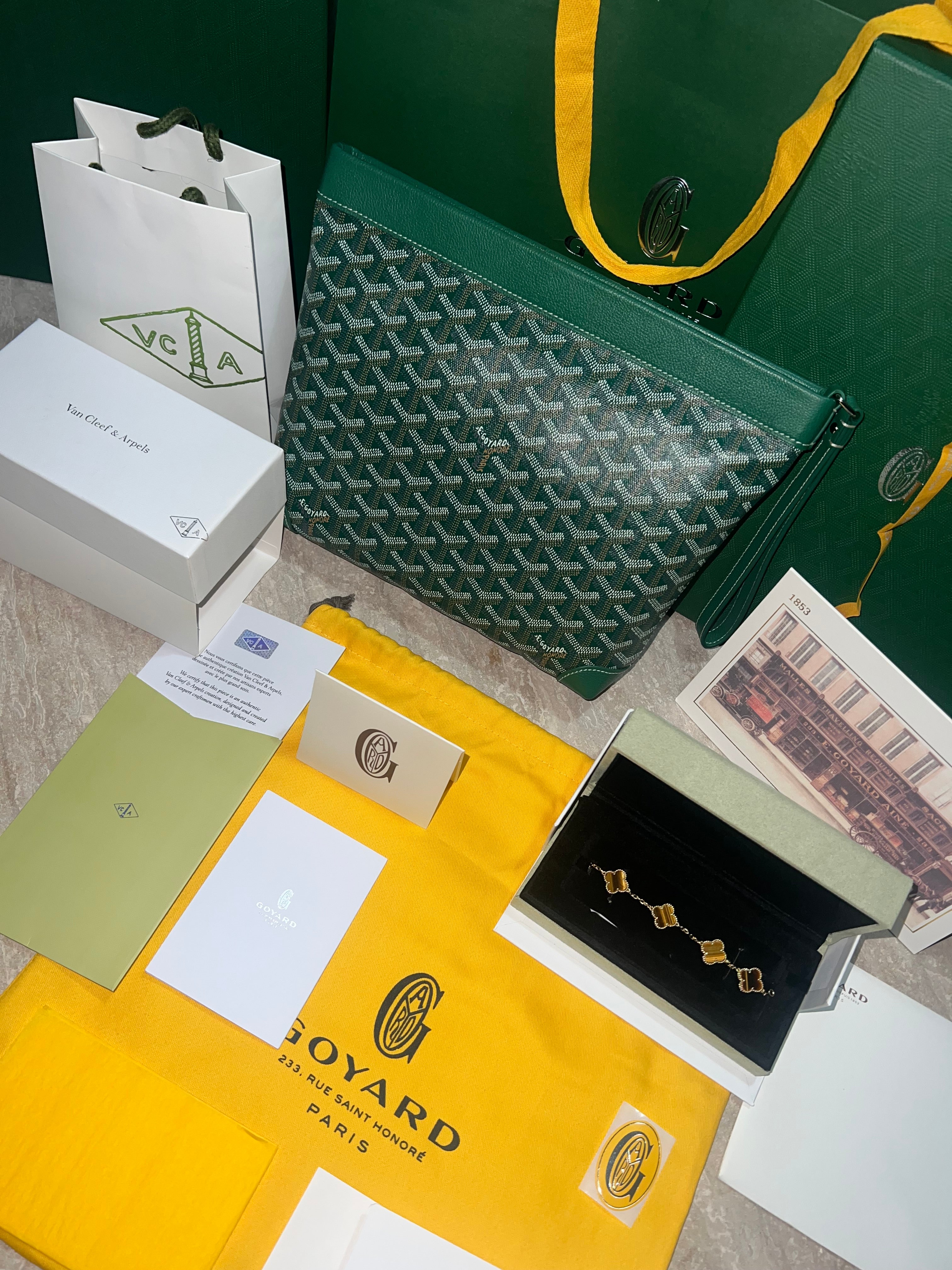 Conti green invoice pouch