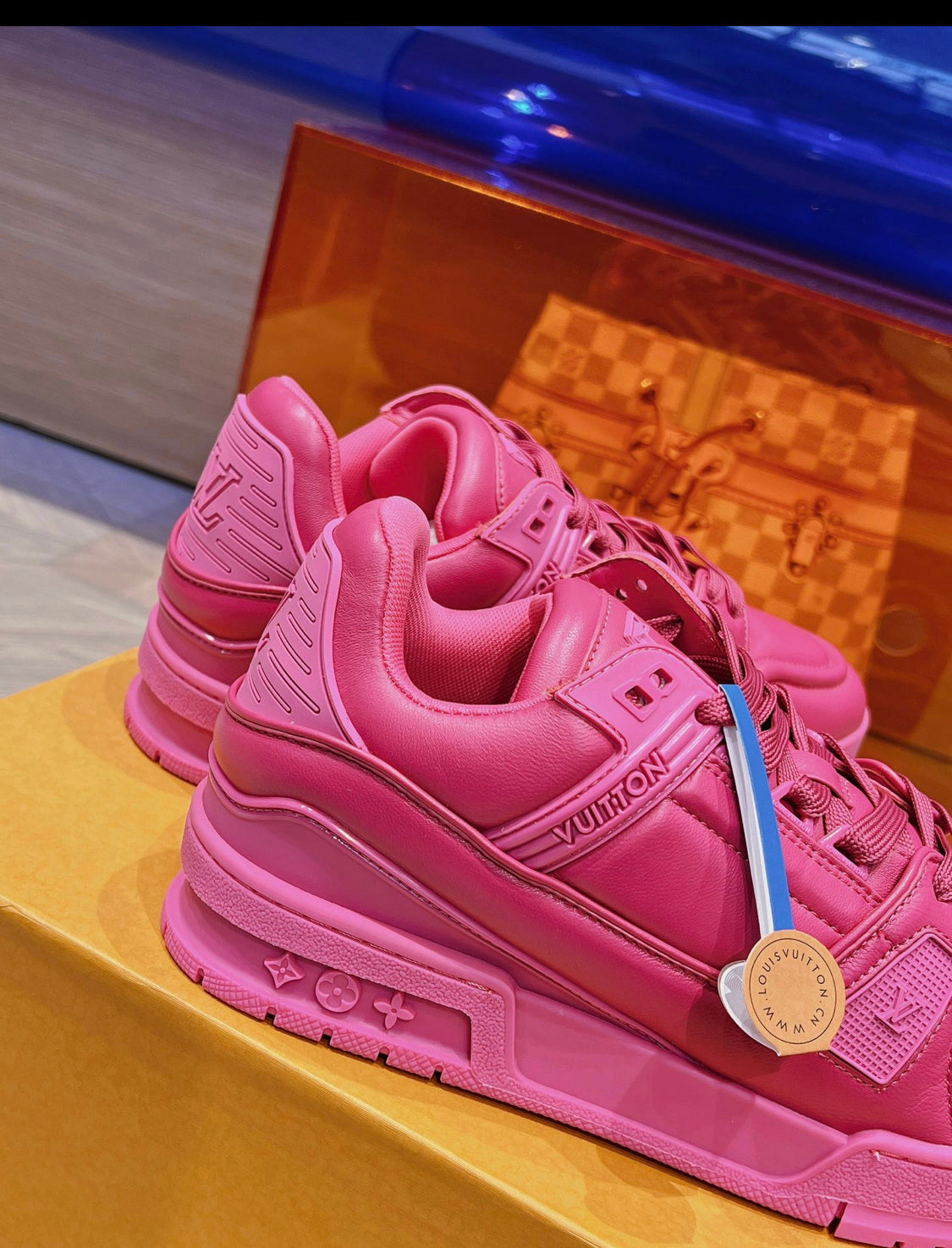 Lv trainers rose facture