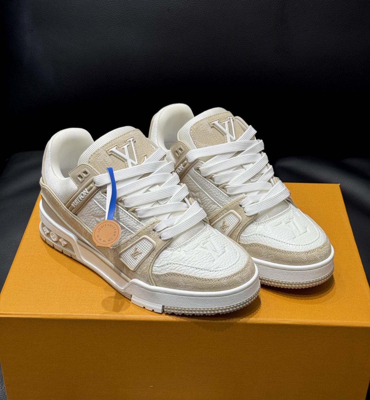 Sneakers Lv trainers beige 2025 facture