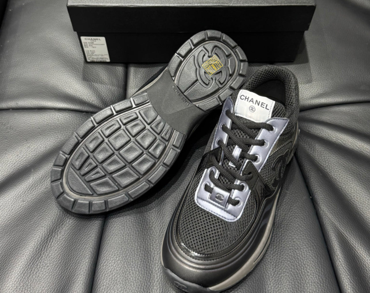 Sneakers Chanl ( EXCLU ) packaging complet facture