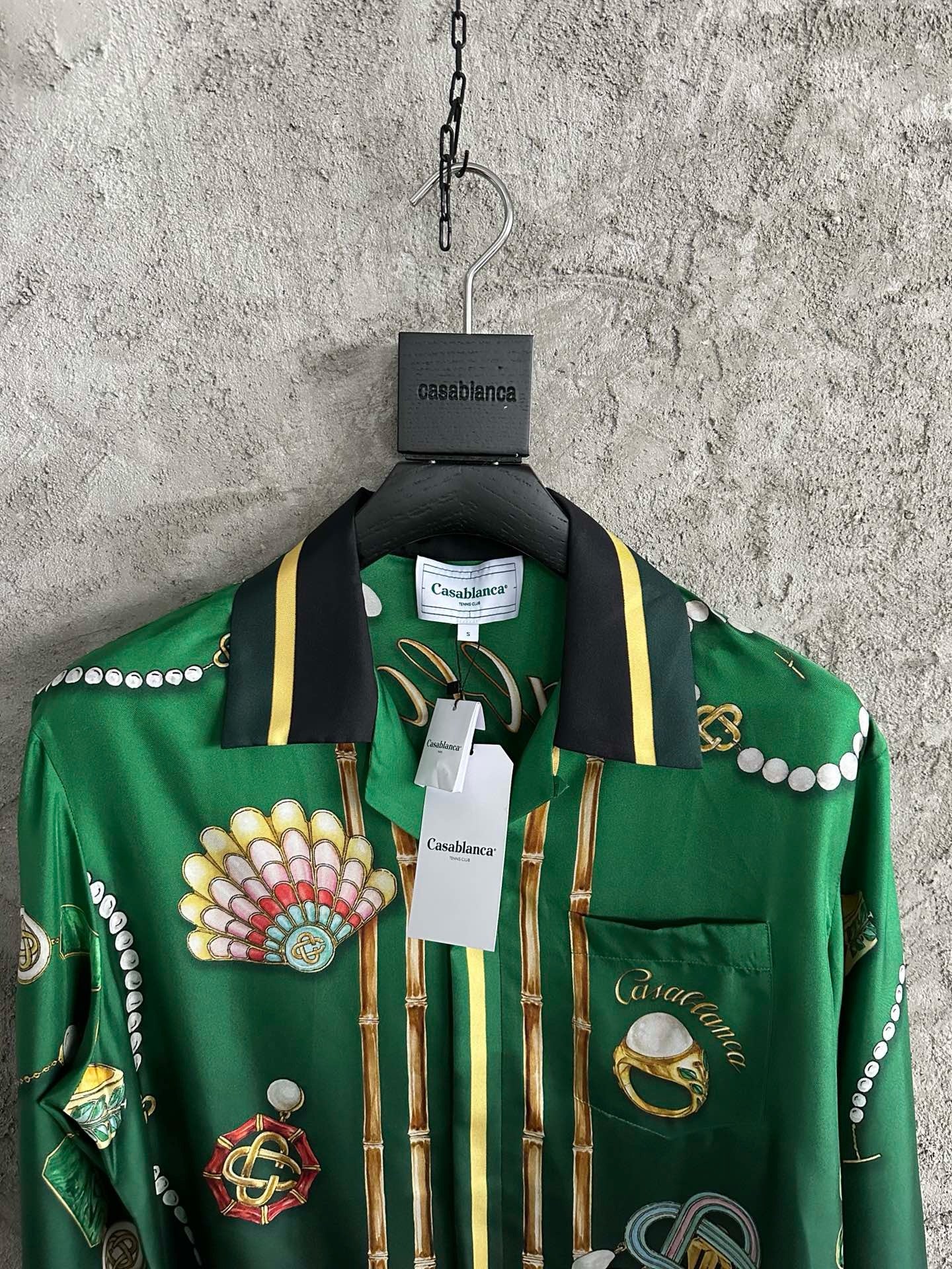 Casa  - Silk Twill Cuban Collar Shirt ensemble