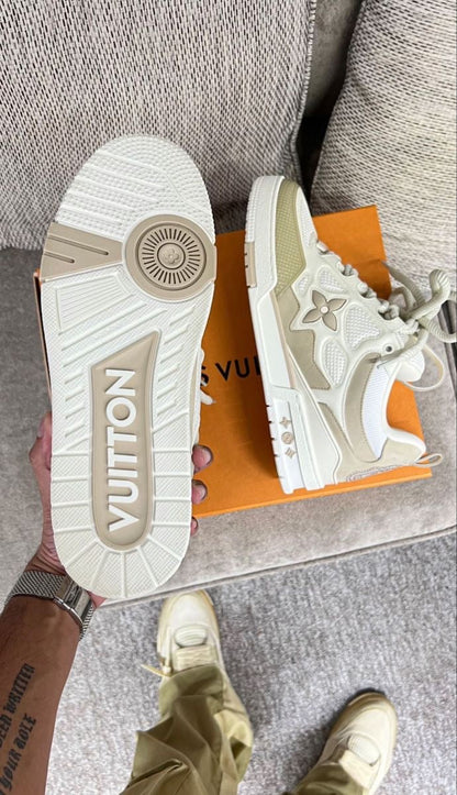 Sneakers Lv Skate BEIGE  facture 10/10 modèle pousse