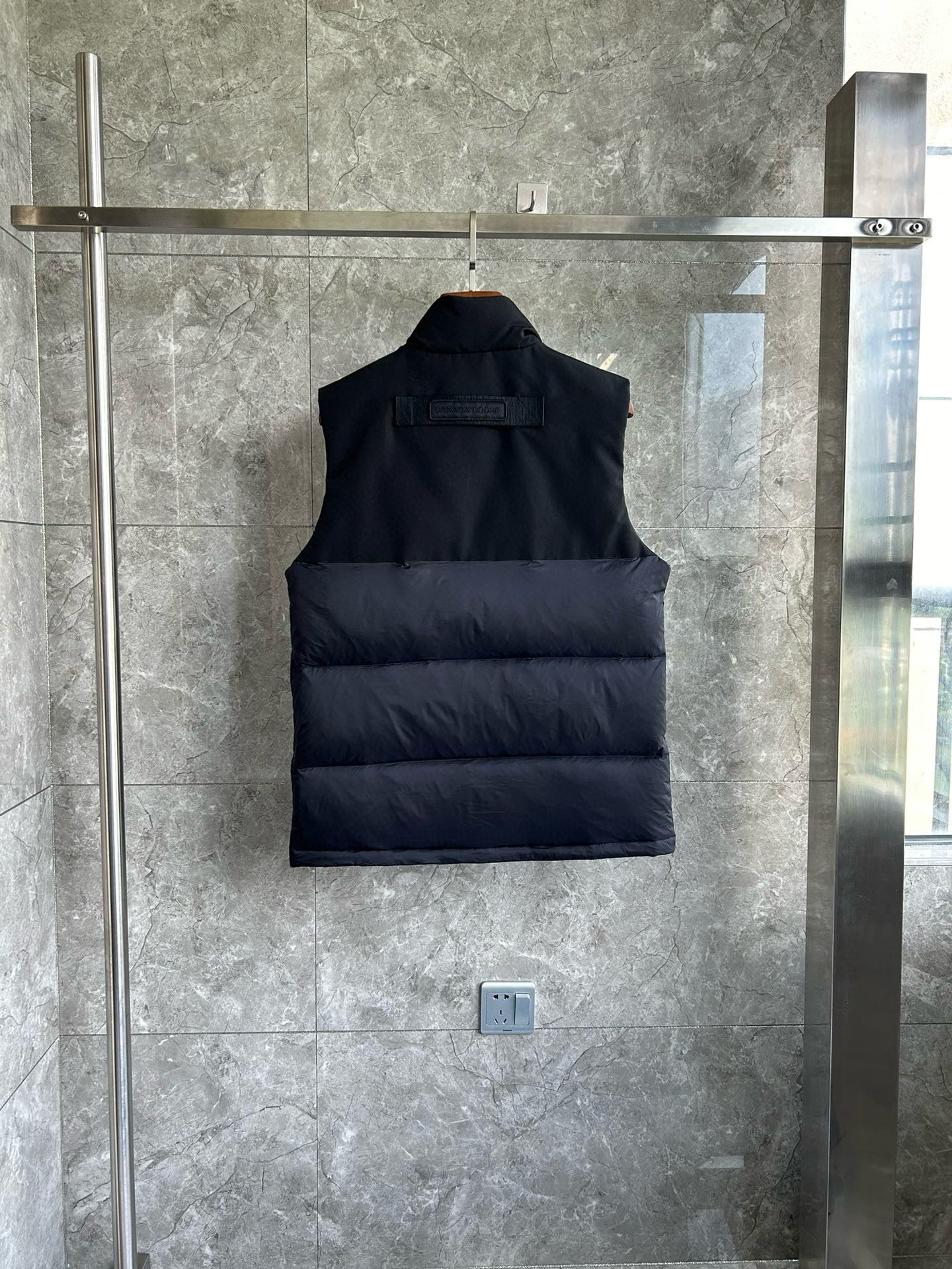 CANADA G Veste Freestyle noire rembourrée en duvet