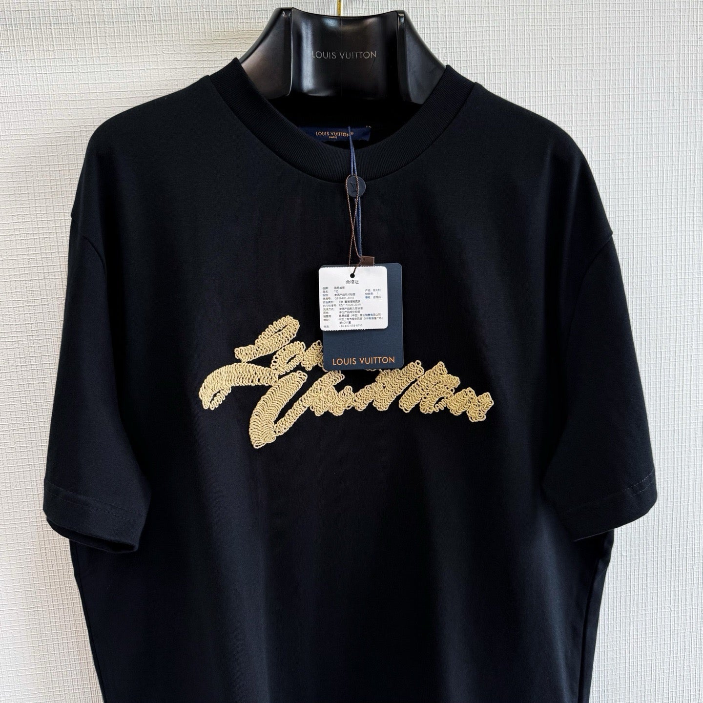 Tee-shirt lv  à signatures brodées