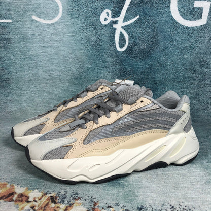 ADD Boost 700 V2 Cream Flight club Authentification ✔️ 1:1 factures
