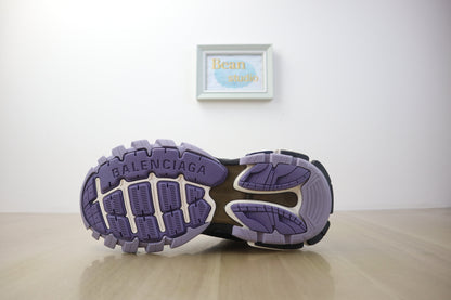 Blncg track white purple facture