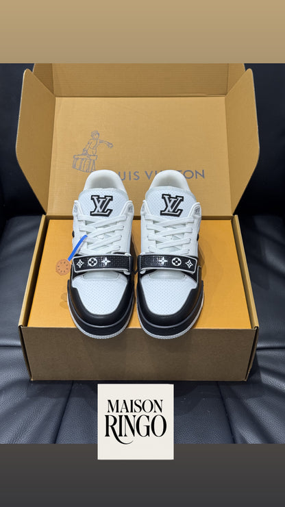 Lv trainers Velcro