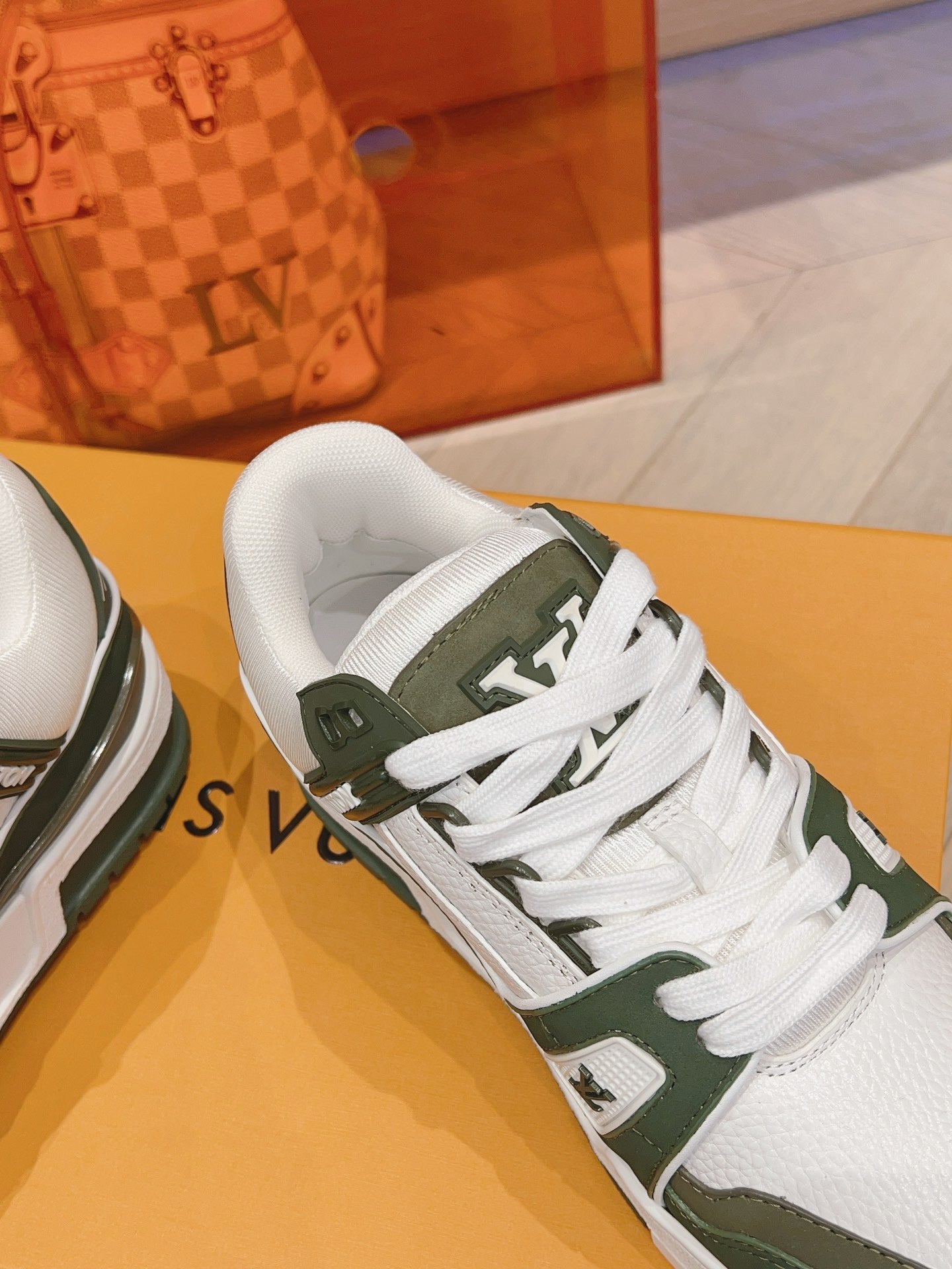Sneakers Lv Trainers kaki facture