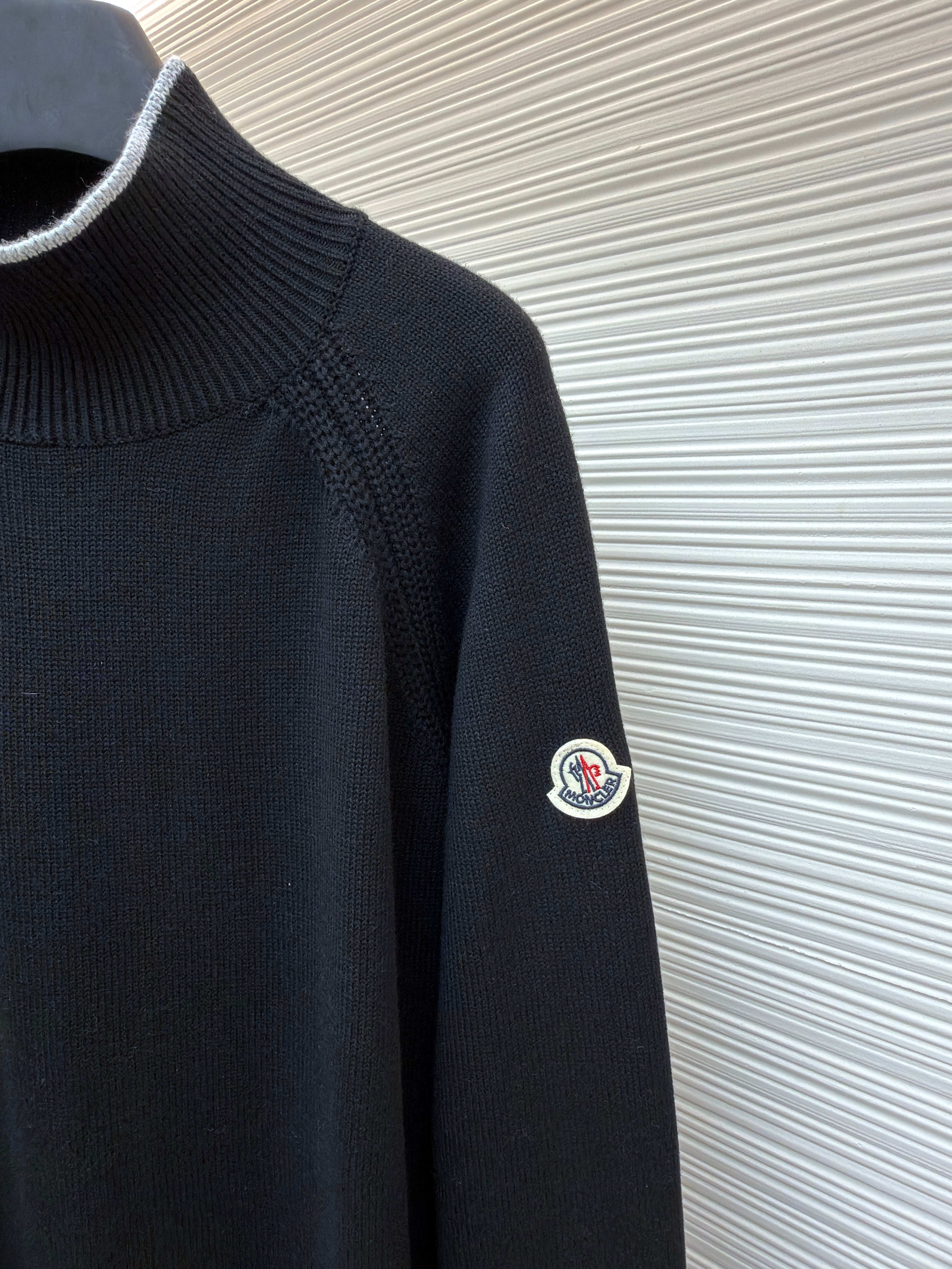 PULL MONCLR NOIR HOMME 10/10