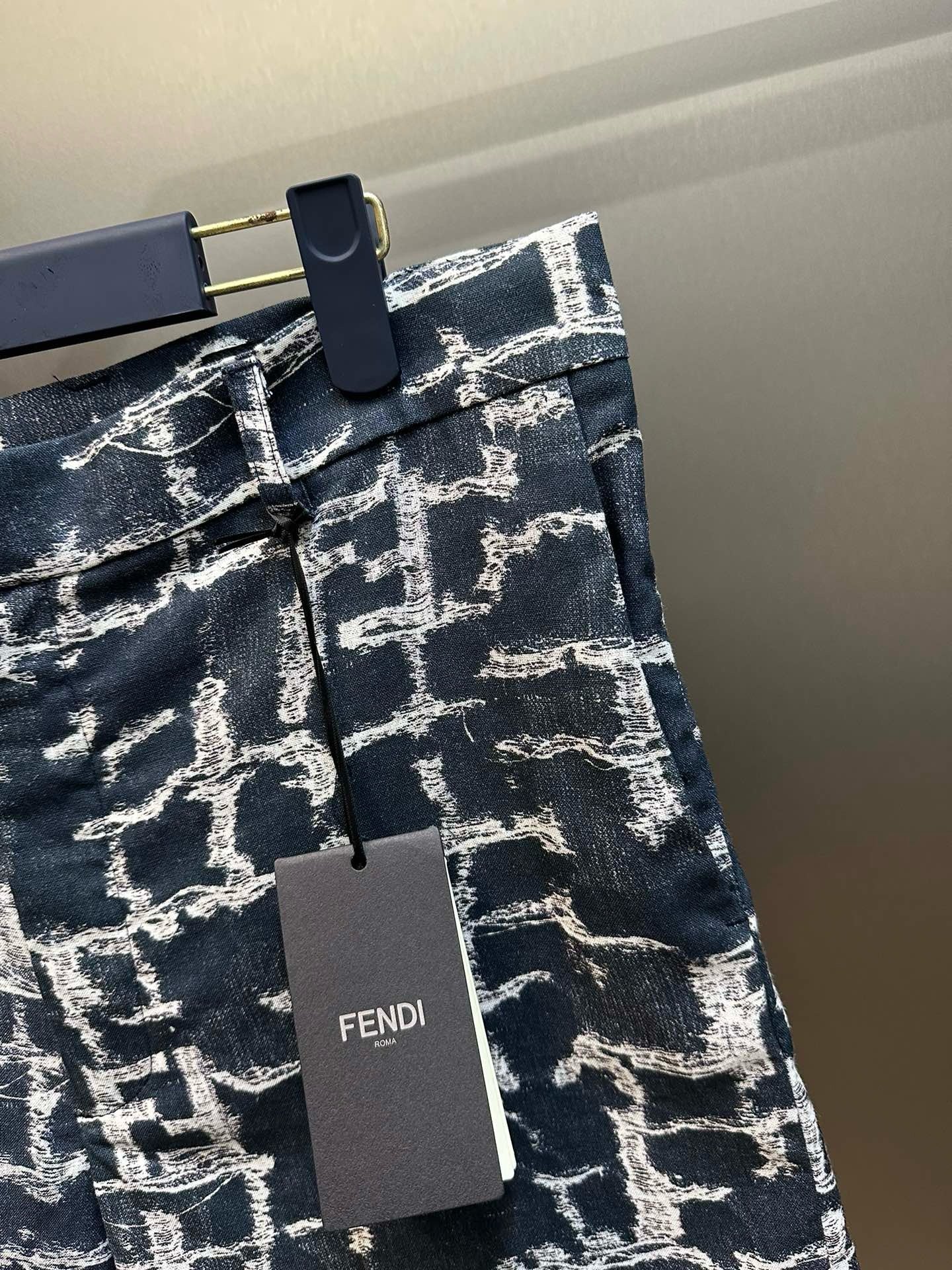 SHORTS FF DENIM BLAU