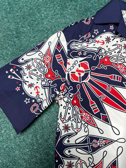 T-SHIRT AUS BAUMWOLLE MIT DOPPEL-G-BANDANA-PRINT