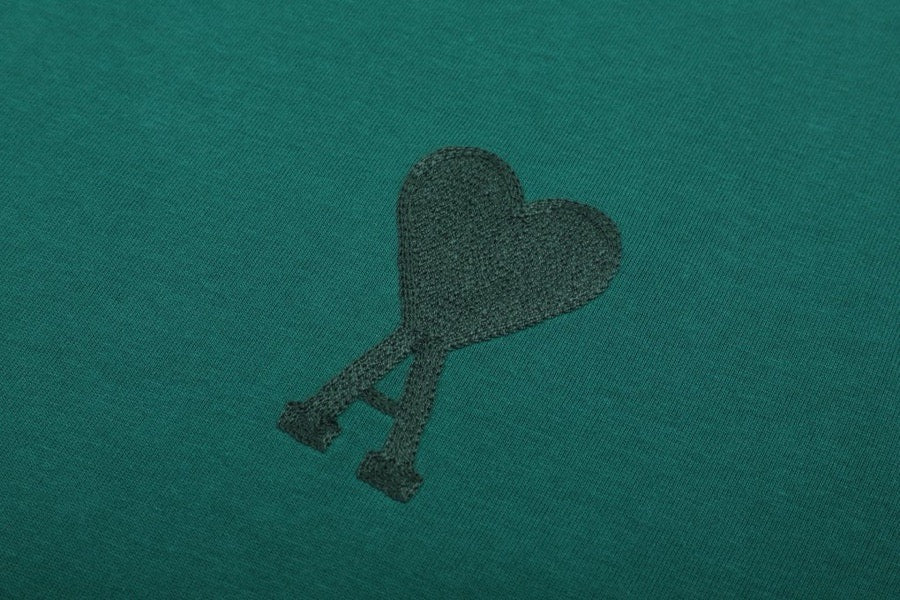 T-shirt vert à petit logo ami de cœur vert foncé