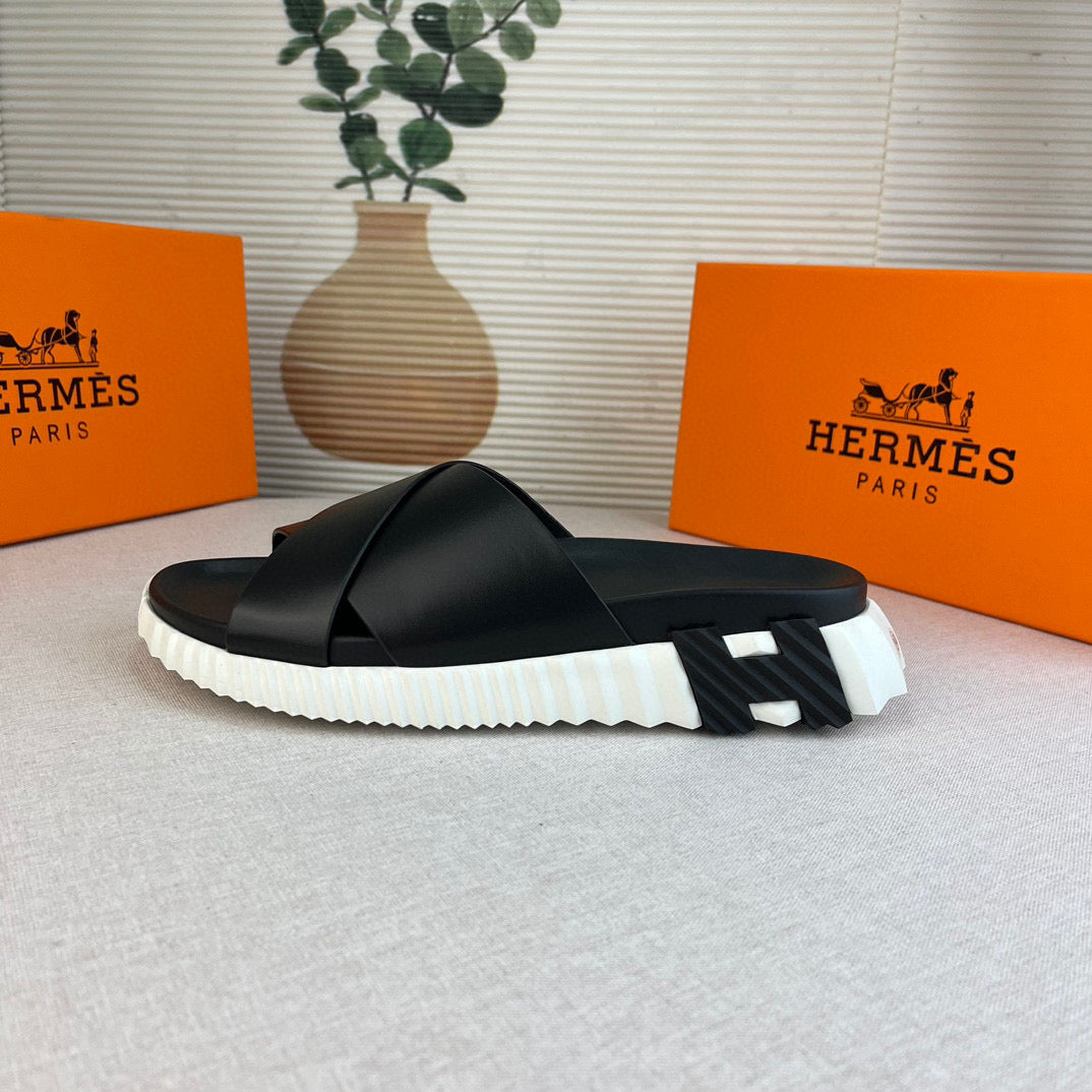 Hrms Infra Sandal In Nappa Leather Noir