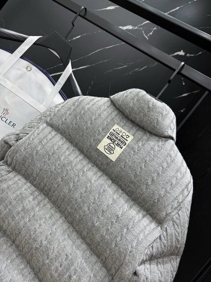 Doudoune Moncl’r Night Grey   x  Palm Austru 10/10