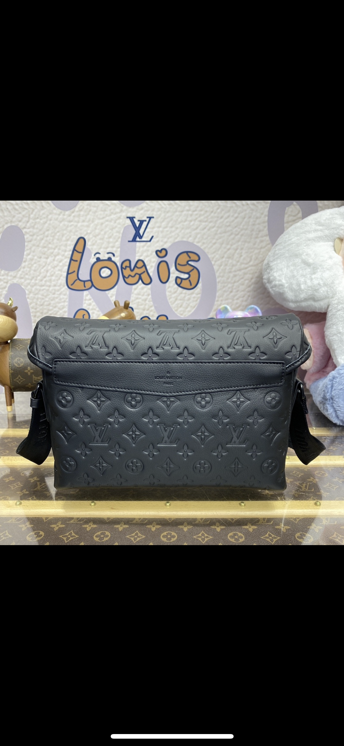Sac messenger voyager pm toile monogram eclipse 2024 Facture 10/10