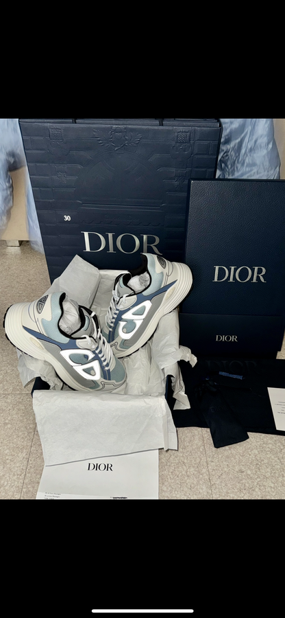 SNEAKERS B30 V3 VERSION BIEN LISSE BLEU CIEL RÉFLECTIVE RÉACTION CORRECTES  FACTURE PACKAGING COMPLET