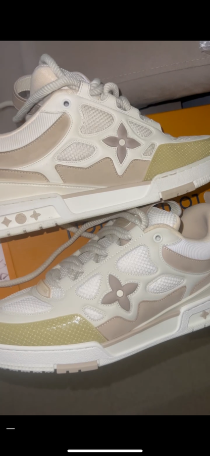 Sneakers Lv Skate BEIGE  facture 10/10 modèle pousse