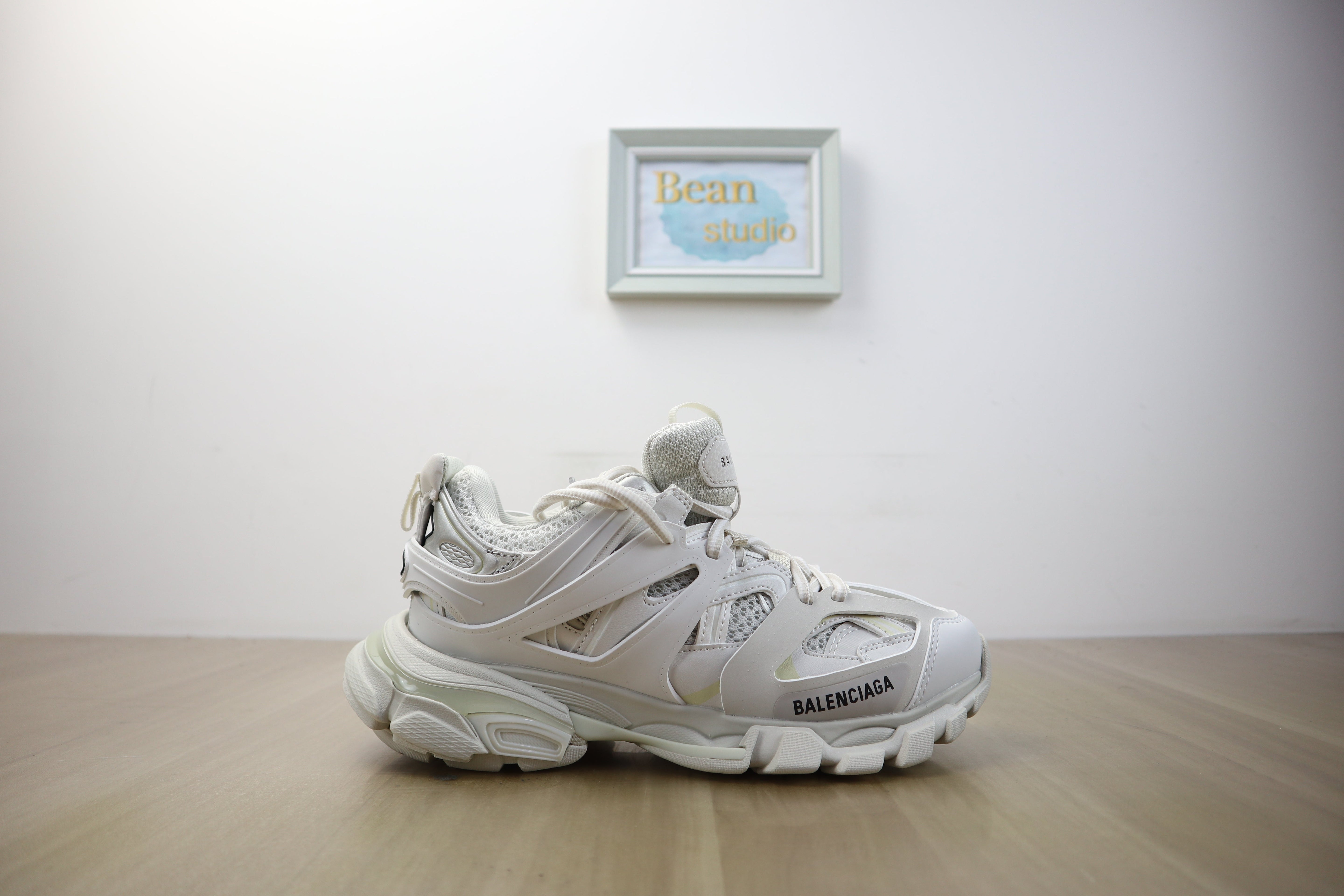 Blncg track white invoice