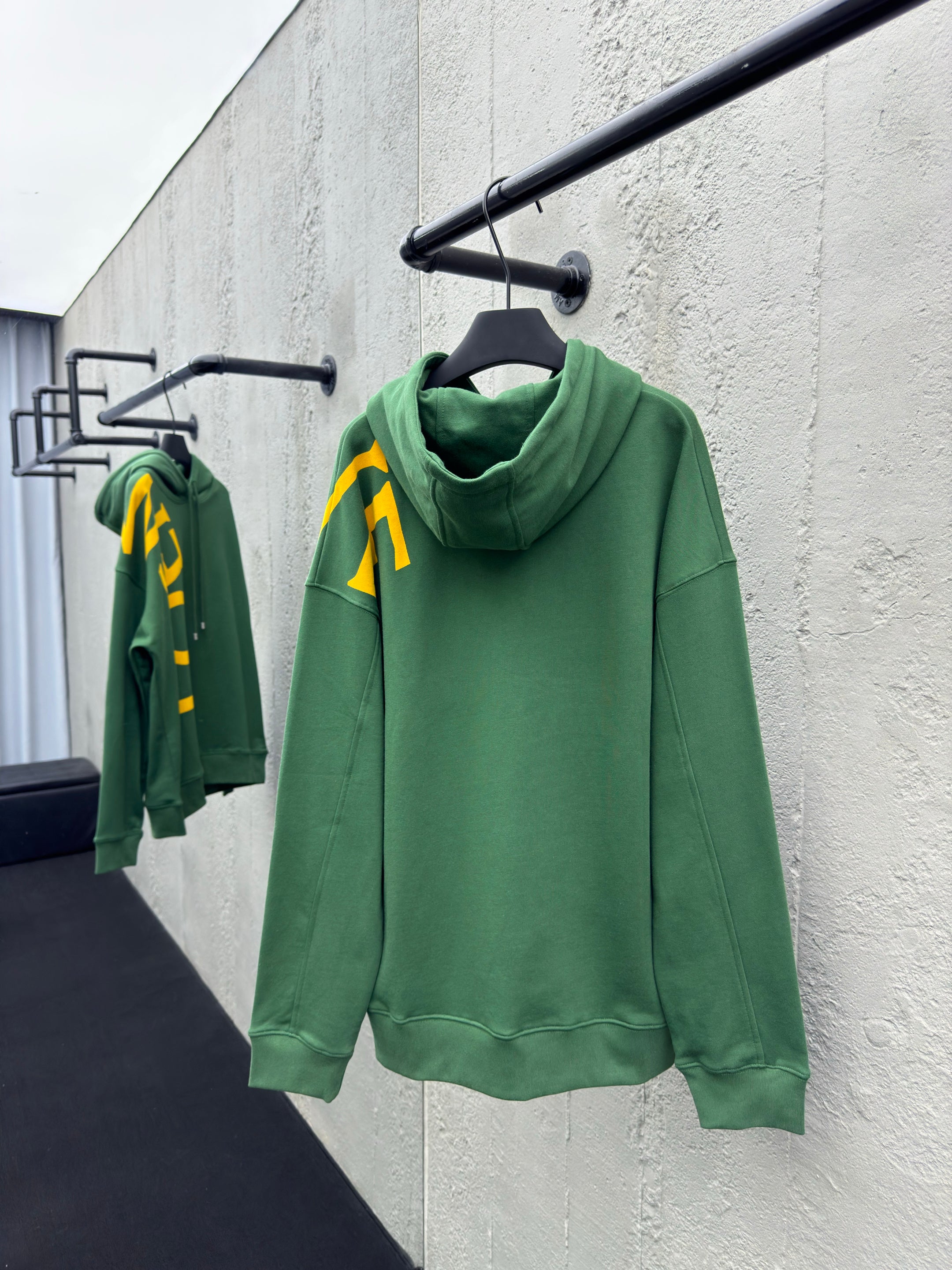 Sweat Loew vert