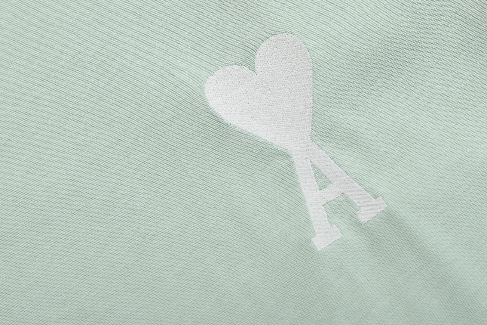 T-shirt vert à logo ami de cœur pastels