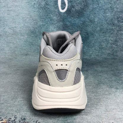 ADD Boost 700 V2 Cream Flight club Authentification ✔️ 1:1 factures