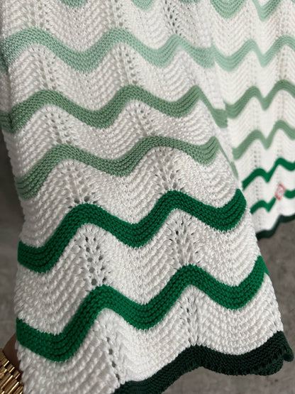 Casab Wavy Gradient Pattern Shorts