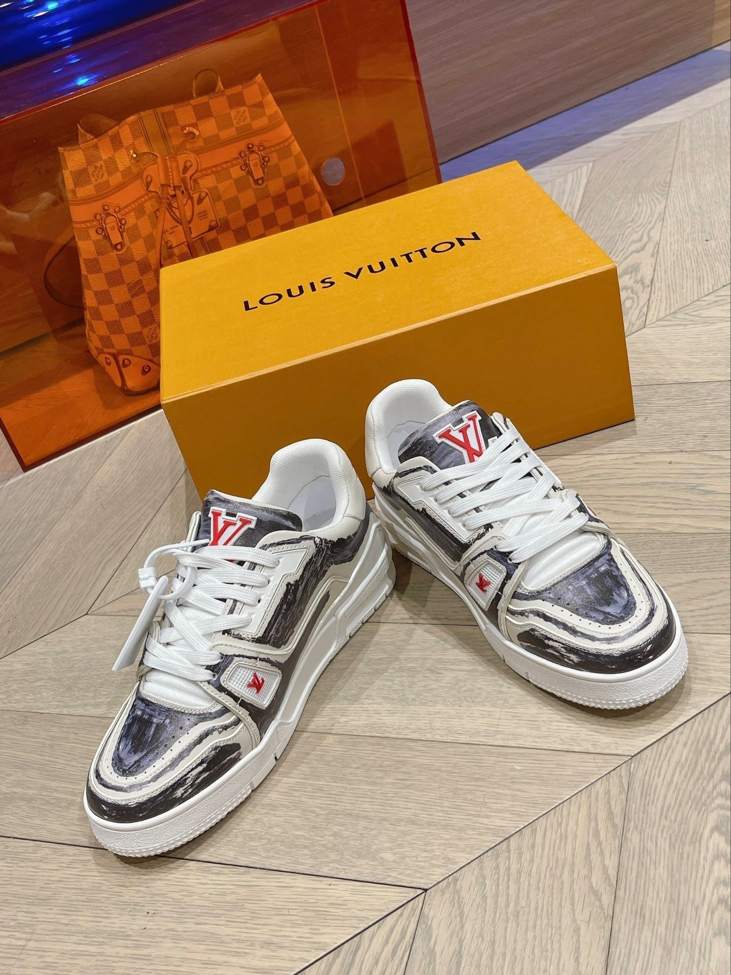 Lv trainers cuir facture