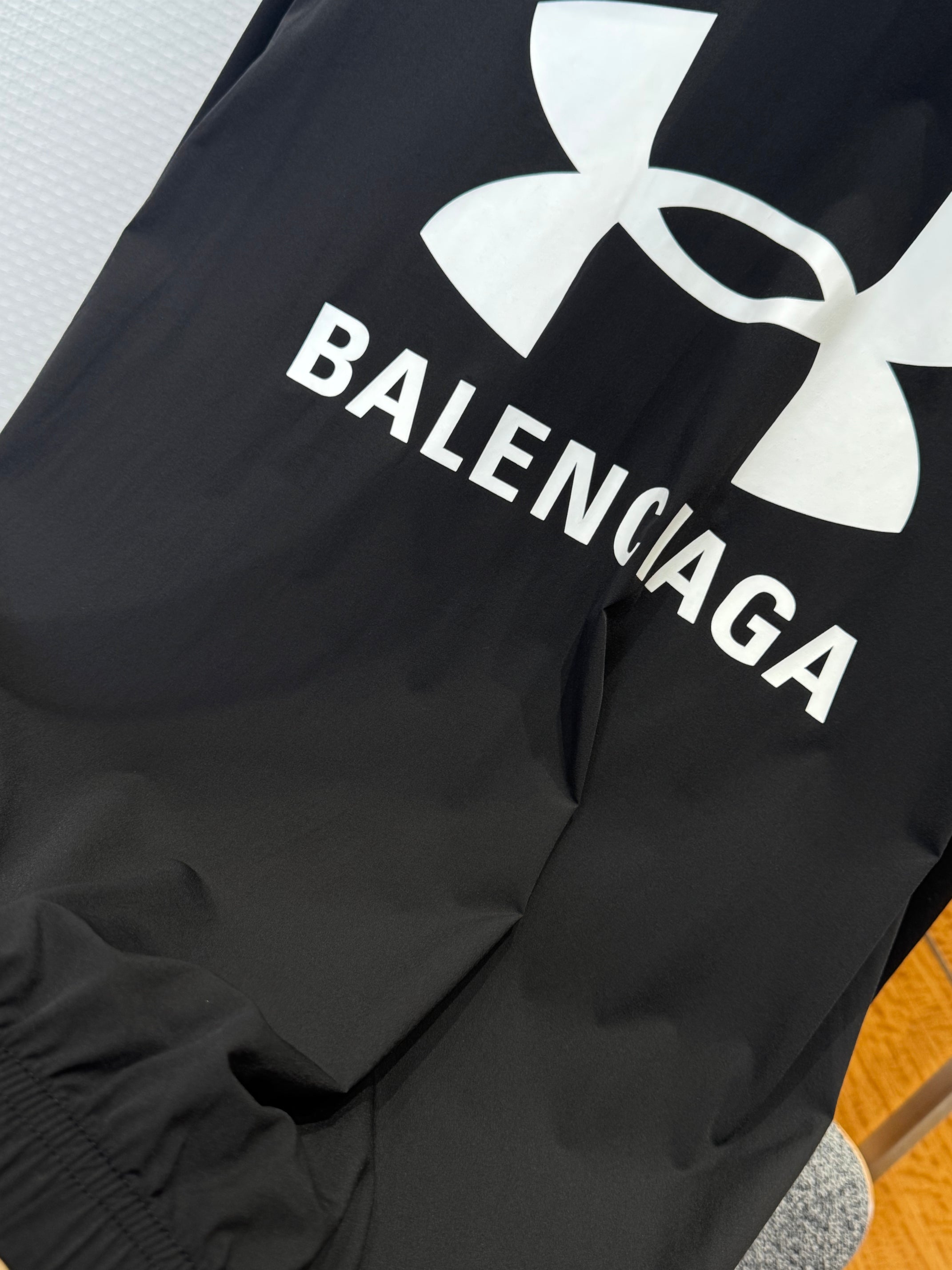 VESTE COUP VENT BLNCG X UNDER