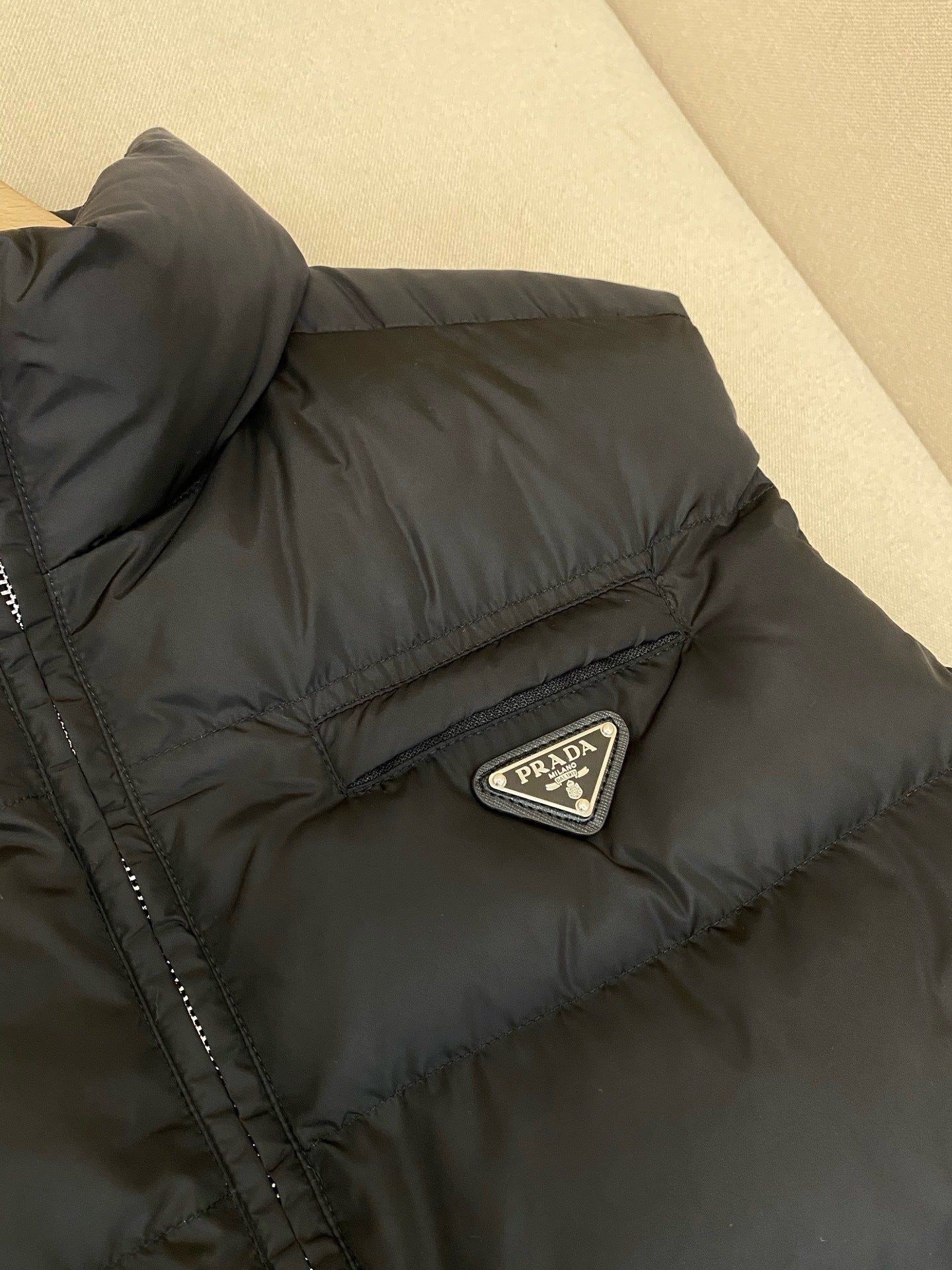Veste en re-nylon Prda noir   10/10