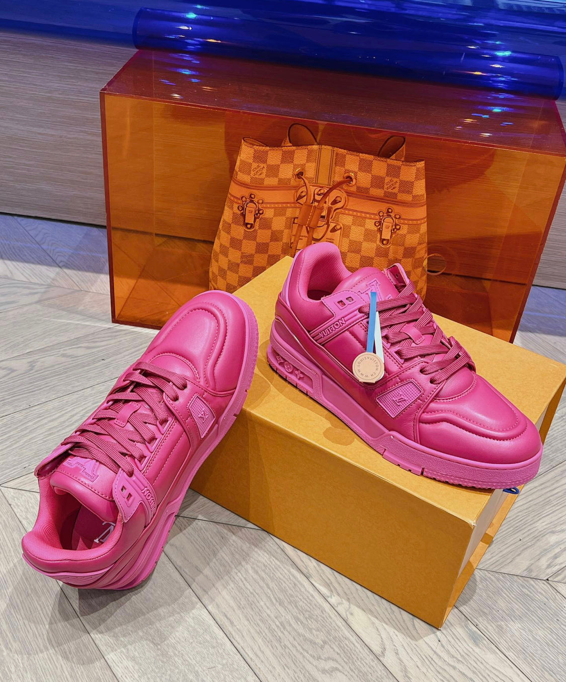 Lv trainers rose facture