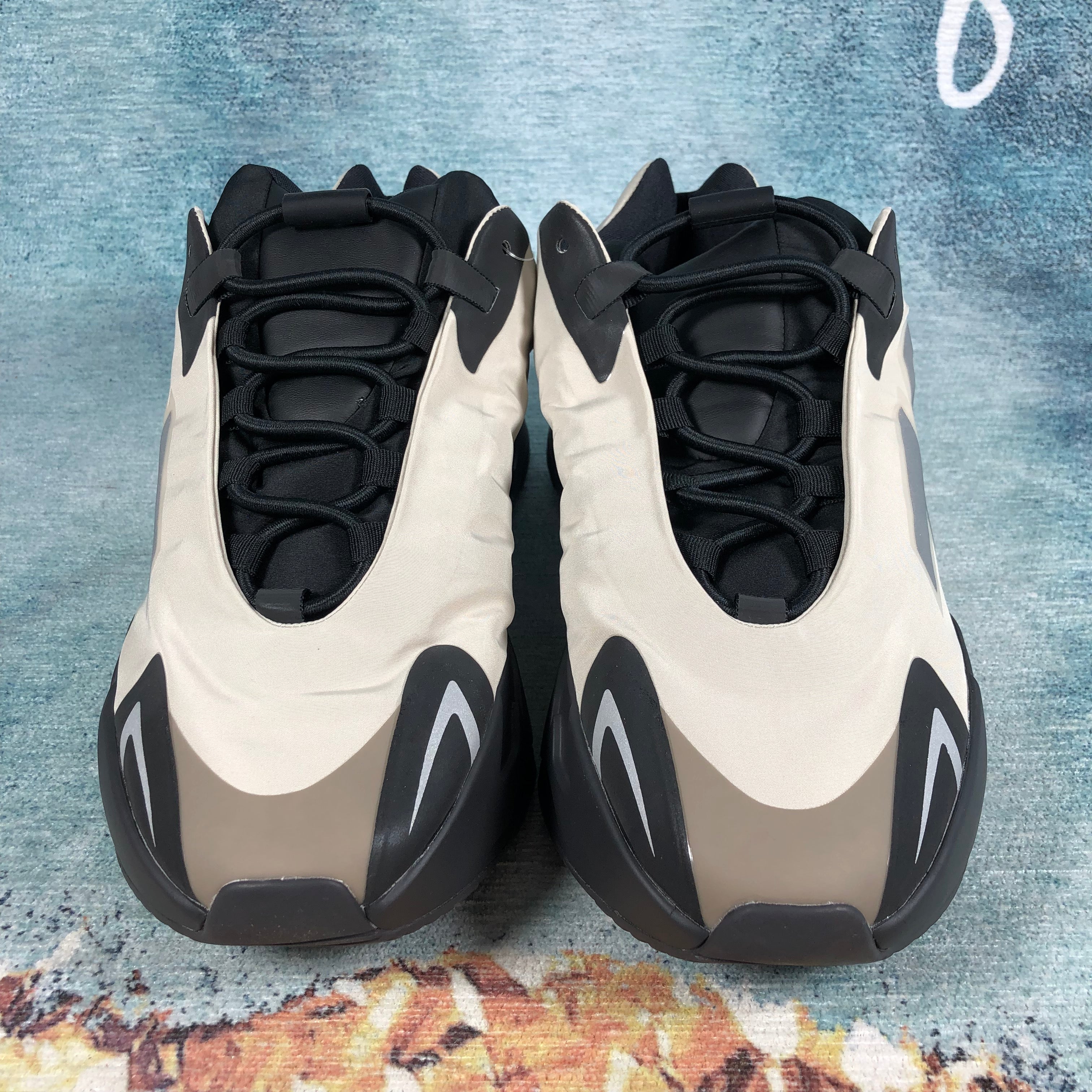 Boost 700 MNVN Bone Flight Club-Authentifizierung hinzufügen ✔️ 1:1-Rechnung