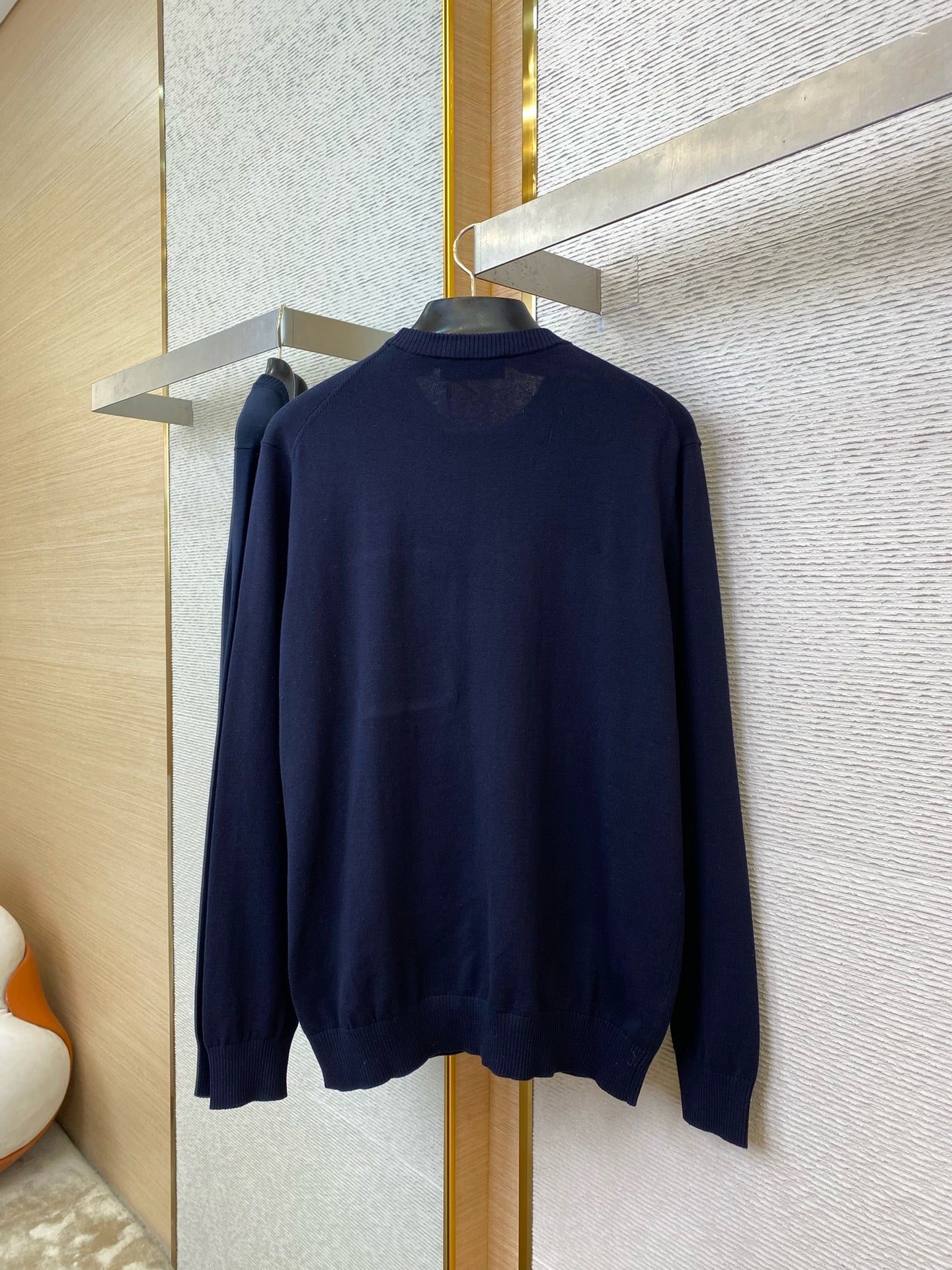 Pull en laine bleu marine FF 10/10