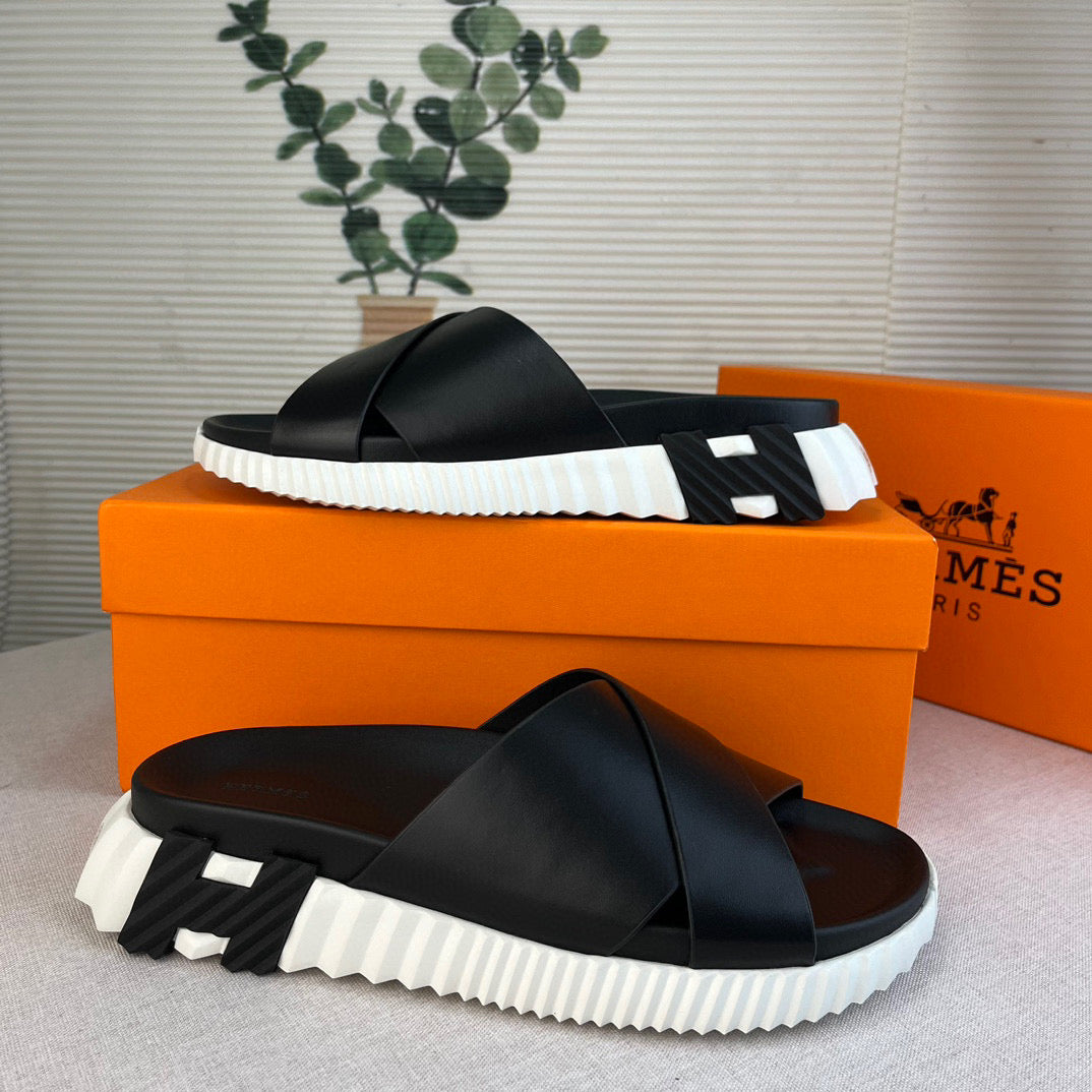 Hrms Infra Sandal In Nappa Leather Noir