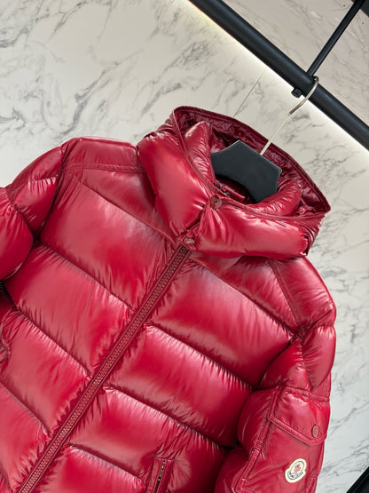 Doudoune Moncl’r Maya rouge  2025 95% 10/10