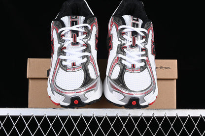 Neue B-Sneaker 740