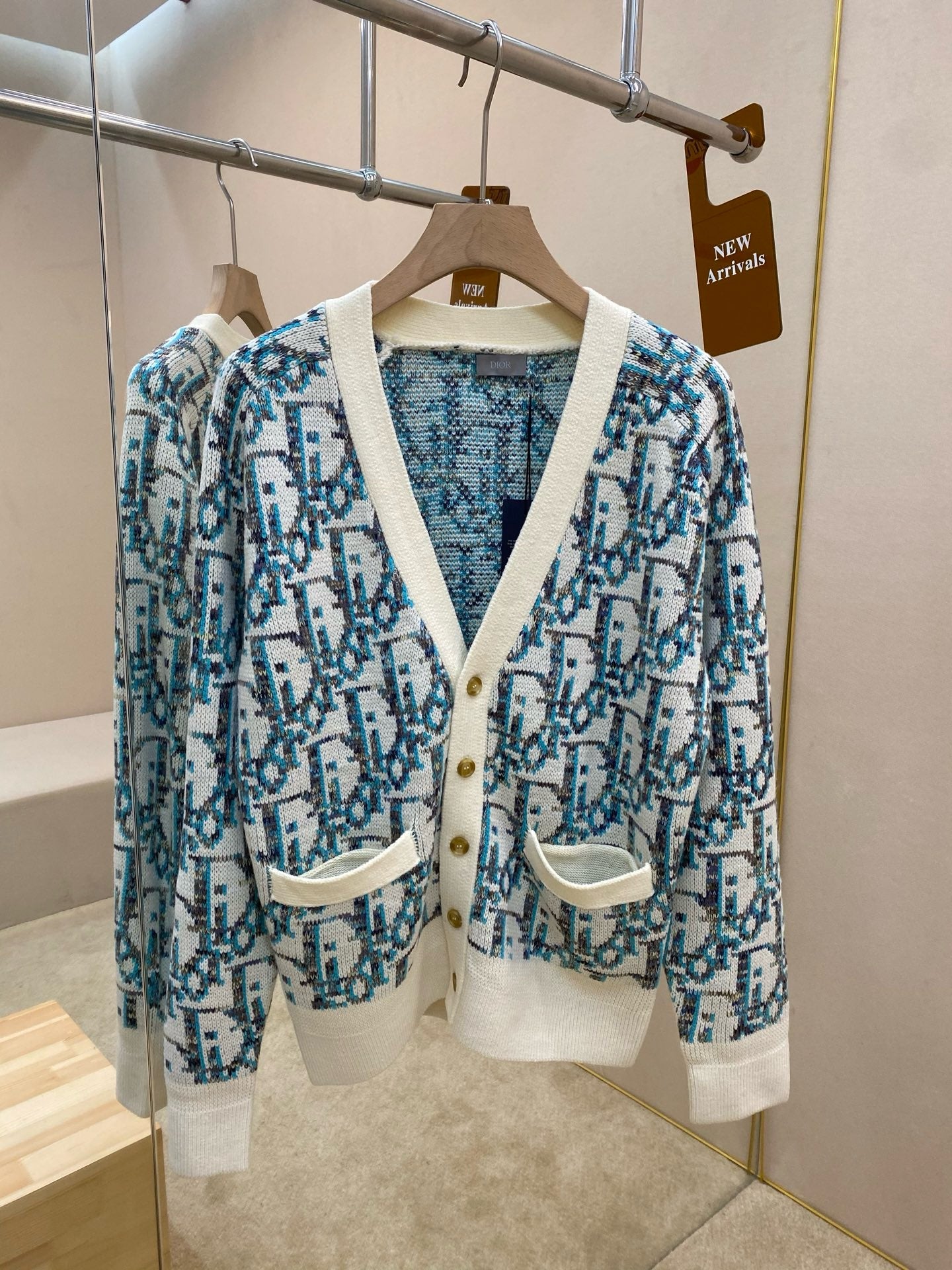 Cardigan CD Oblique Jacquard de laine vierge blanche et bleue